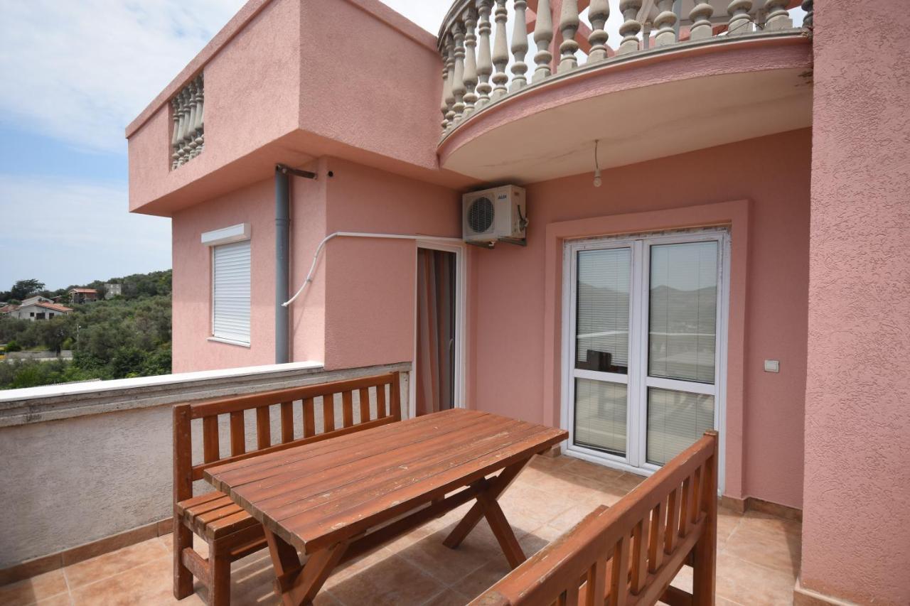 Apartments Astel بار المظهر الخارجي الصورة