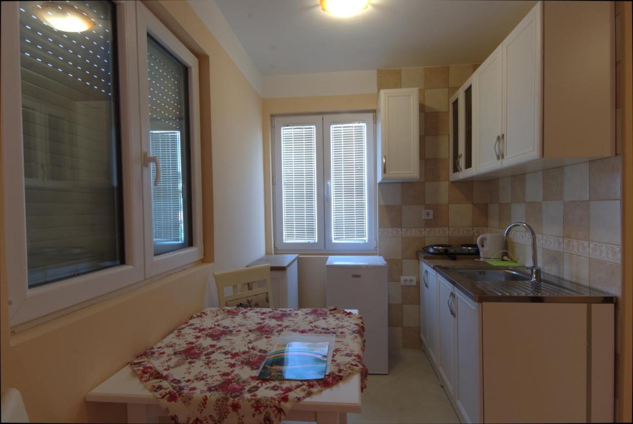 Apartments Astel بار المظهر الخارجي الصورة