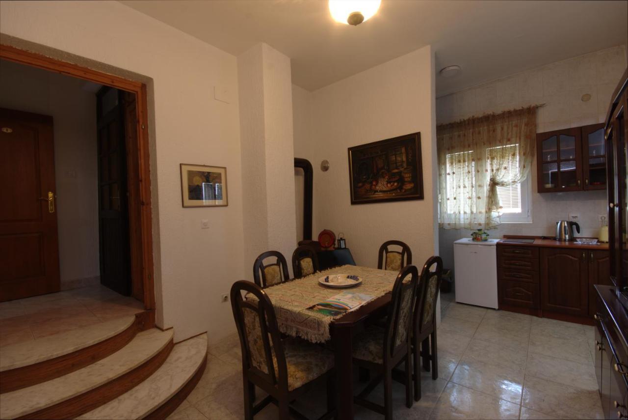 Apartments Astel بار المظهر الخارجي الصورة
