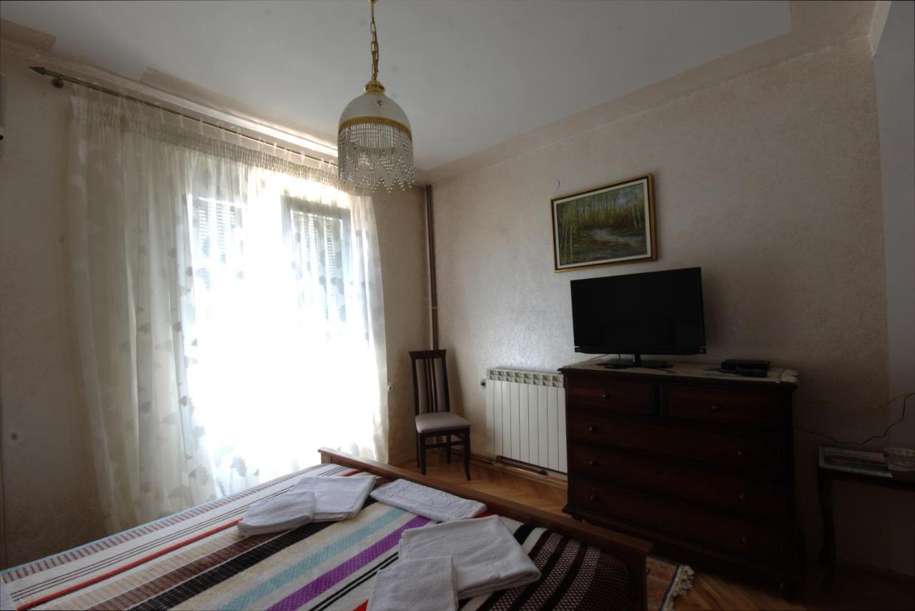 Apartments Astel بار المظهر الخارجي الصورة