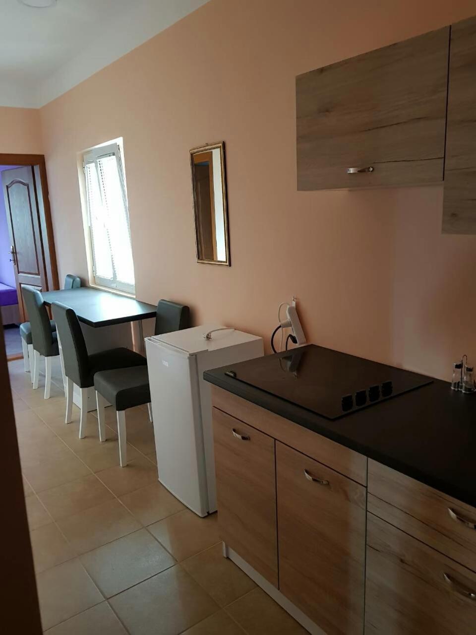 Apartments Astel بار المظهر الخارجي الصورة